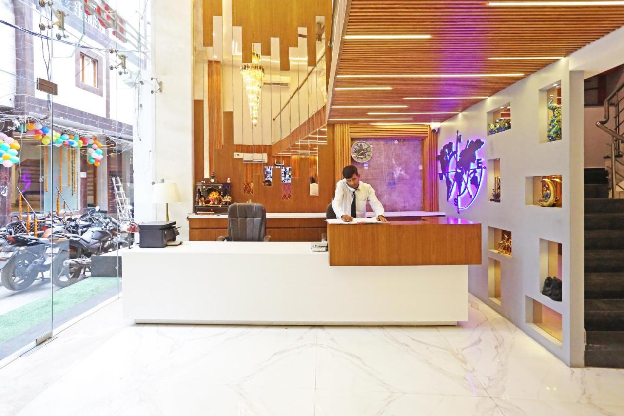 Frankstay By Hotel Mayfair Newly Built - New Delhi Nova Deli Exterior foto