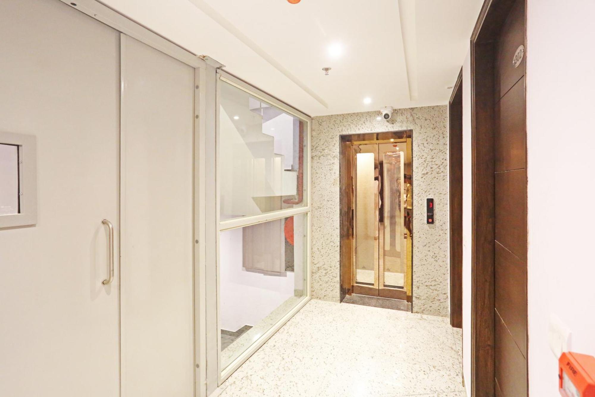 Frankstay By Hotel Mayfair Newly Built - New Delhi Nova Deli Exterior foto