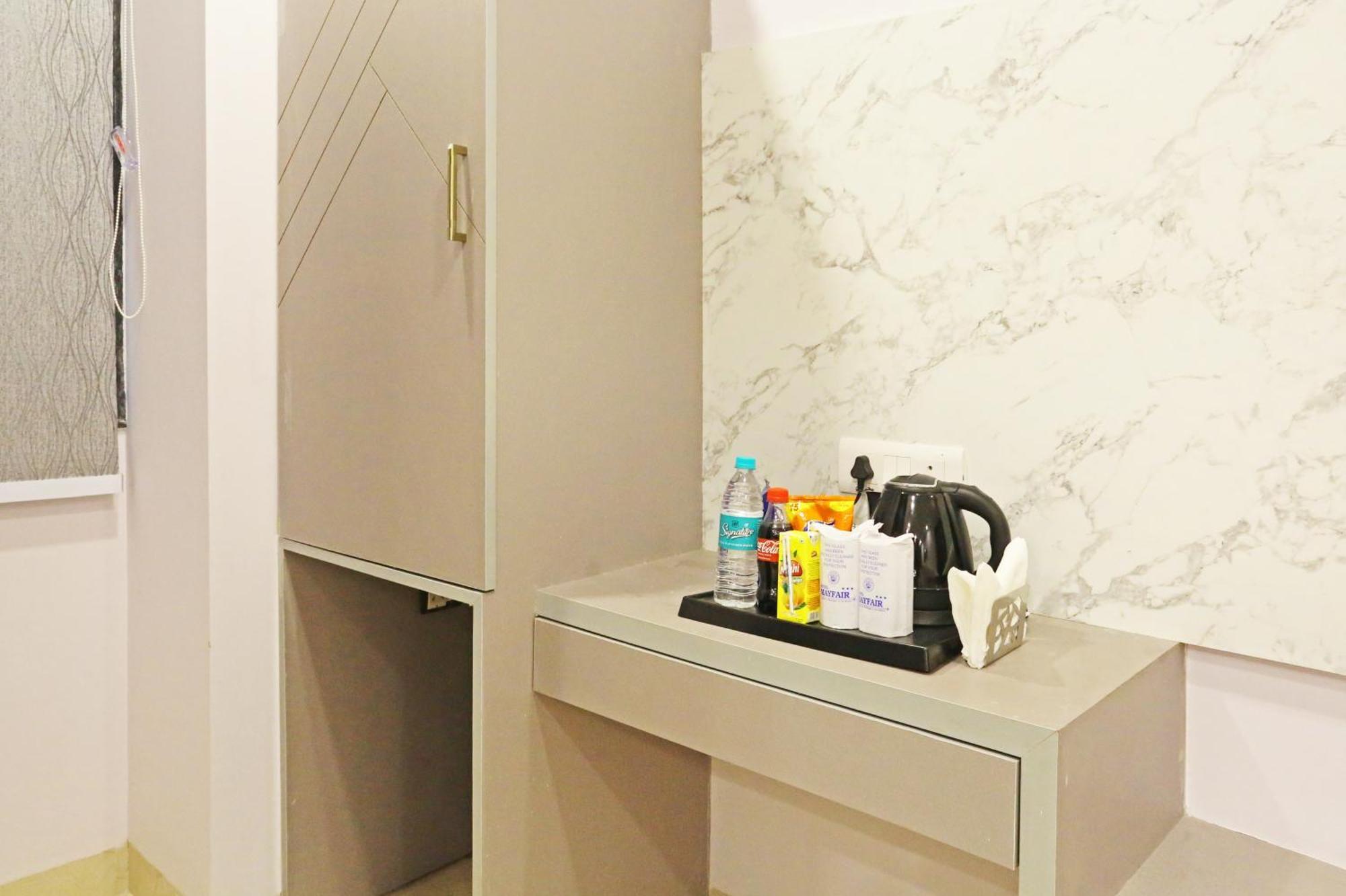 Frankstay By Hotel Mayfair Newly Built - New Delhi Nova Deli Exterior foto