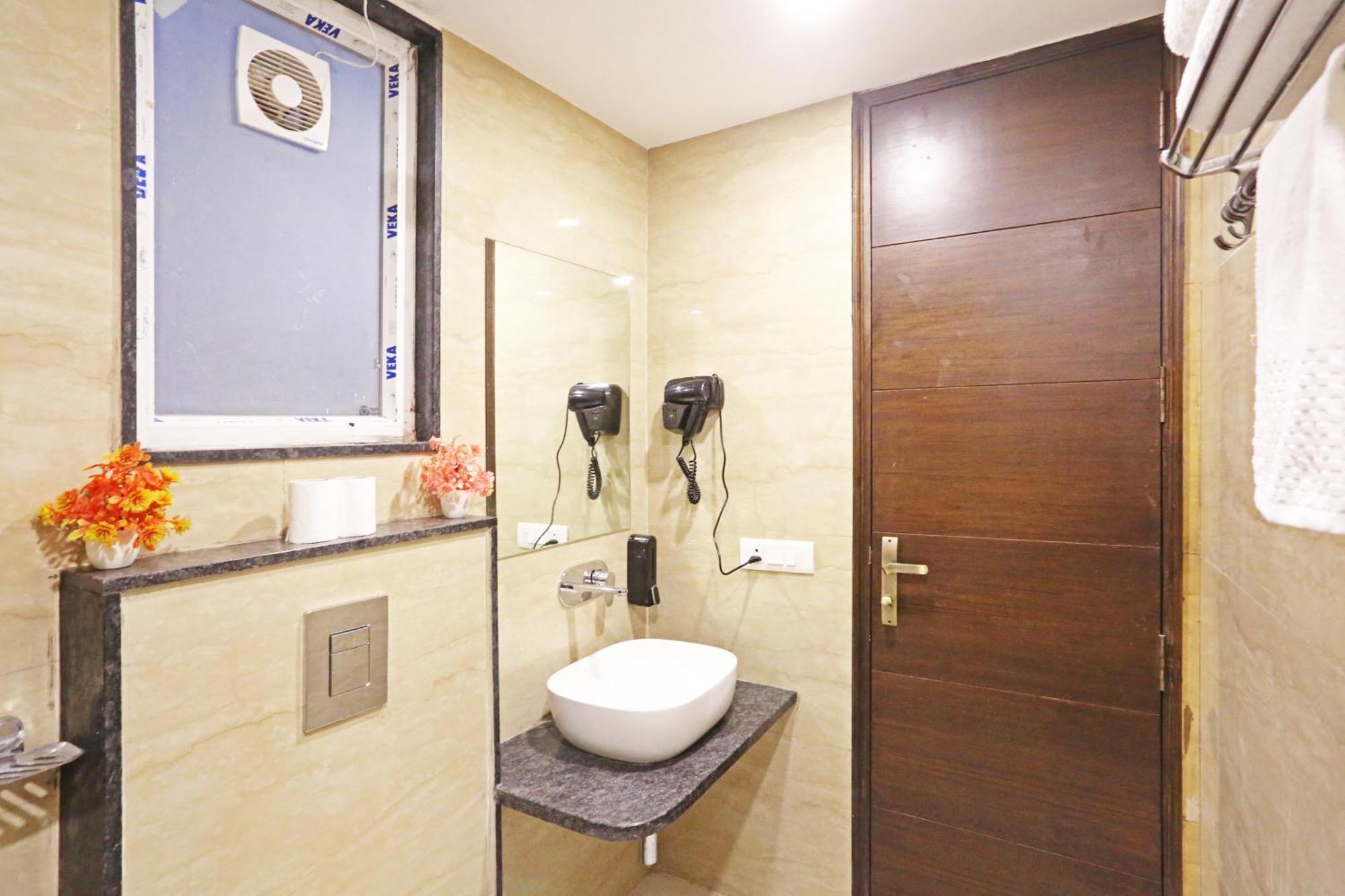 Frankstay By Hotel Mayfair Newly Built - New Delhi Nova Deli Exterior foto